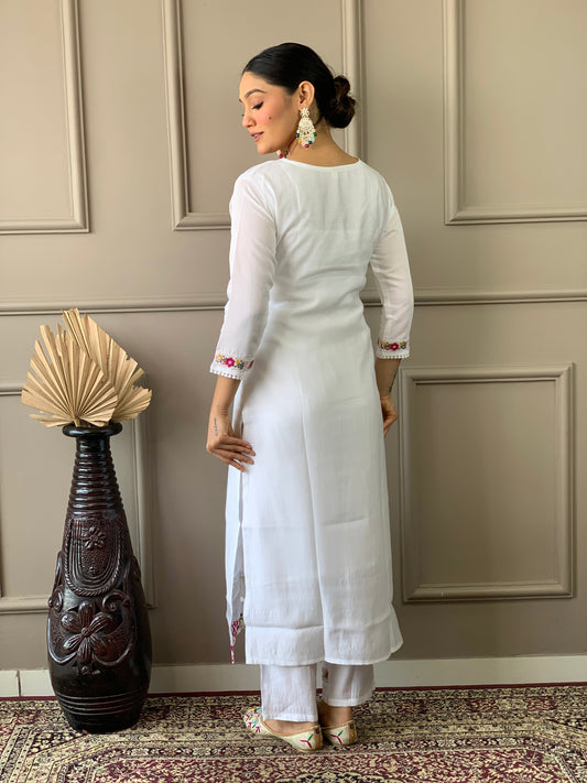 Women's Off White Chanderi with Cotton Lining Embroidered Straight Kurta with Chanderi Silk Pant And Crep Silk Printed Dupatta Sets