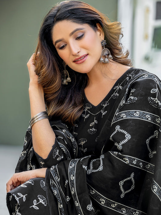 Elegant Black Printed Kurta Set with Coordinated Dupatta