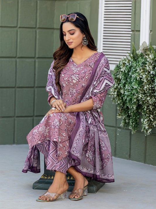 Elegant Lavender Printed Kurta Set with Coordinated Dupatta