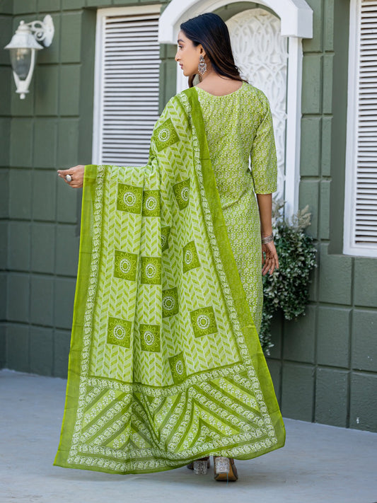 Elegant Parrot Printed Kurta Set with Coordinated Dupatta