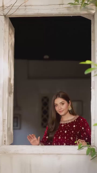 PARTY WEAR HEAVY VISCOSE VELVET TOP WITH SHARARA