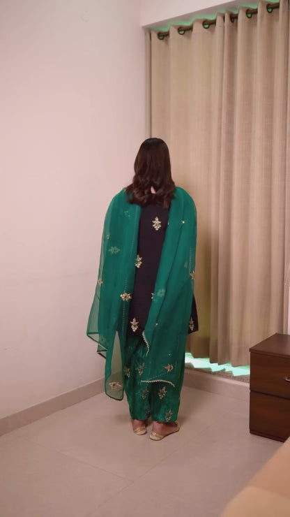 ENHANCE THE BEAUTY OF YOUR WARDROBE WITH THIS NEWLY LAUNCHED VELVET KURTI-PLAZZO SET