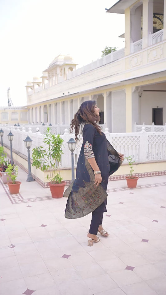 Premium Black Kurti with Dupatta – Stylish & Comfortable Look