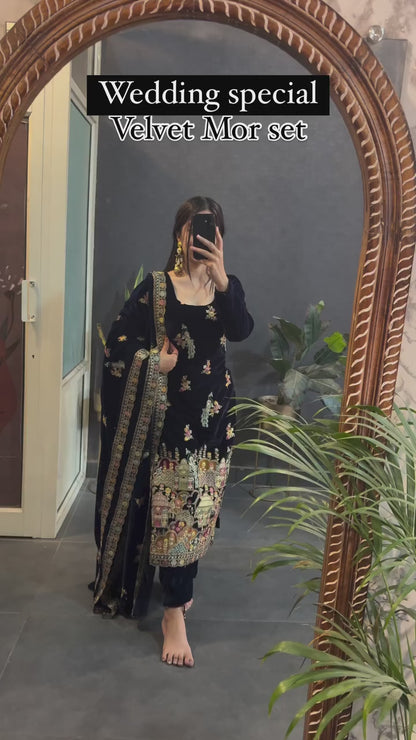 ĐĚSIGNER PARTY WEAR TOP AND  PANT WITH FANCY DUPPATA AND EMBROIDERY WORK