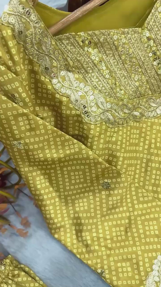 🦋 Đěsigner Party Wear & Festival Look Pur Printed Chinon Silk Top-Blouse & Palazzo With Dupatta set